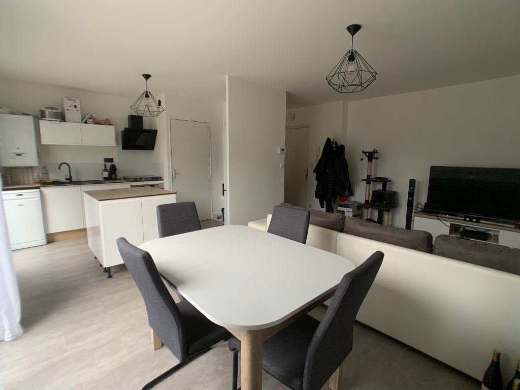 Appartement  totalement  rénové  Nantes  Beaujoire  55 m².  2 pièce(s)