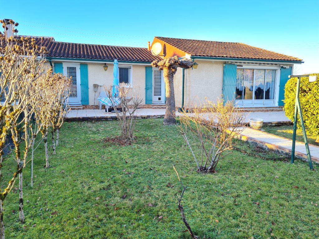 24400 maison de plain pied Mussidan 4 pièces 87 m2 jardin 413 m²