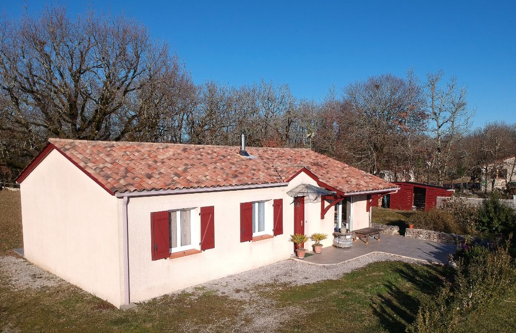 Maison de 2000 avec 3 chambres sur 2500m² de terrain