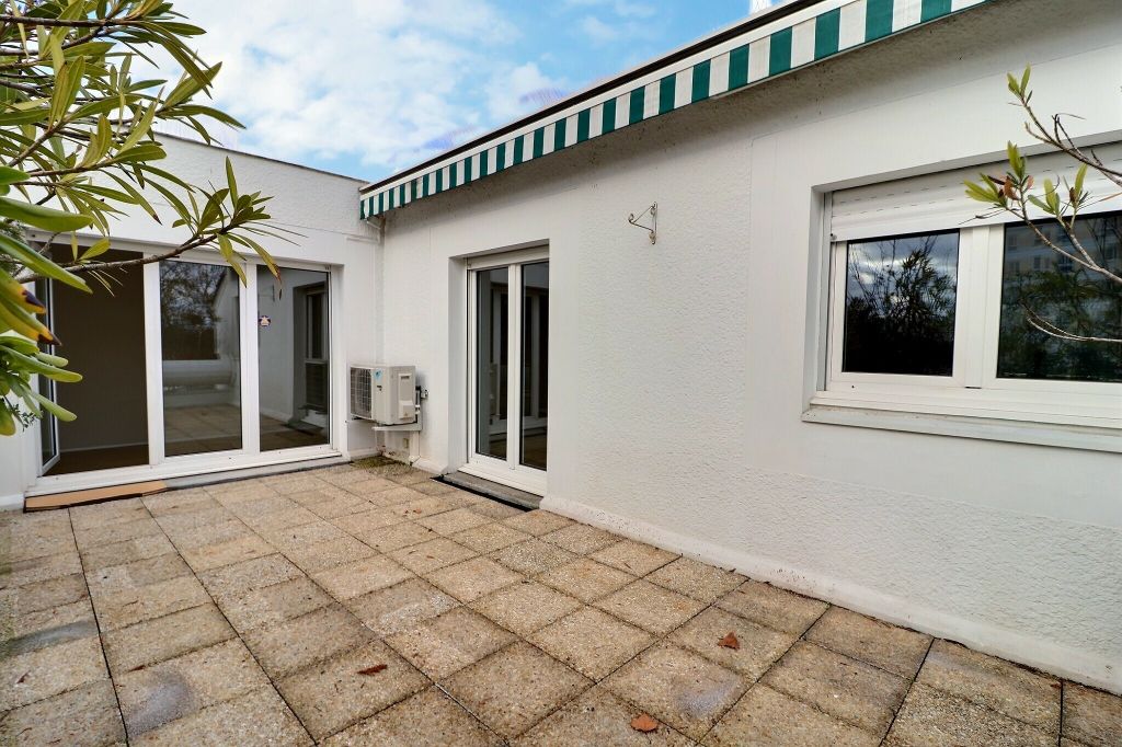 Appartement 2 pièce(s) 54.35 m2 Terrasse 20mé