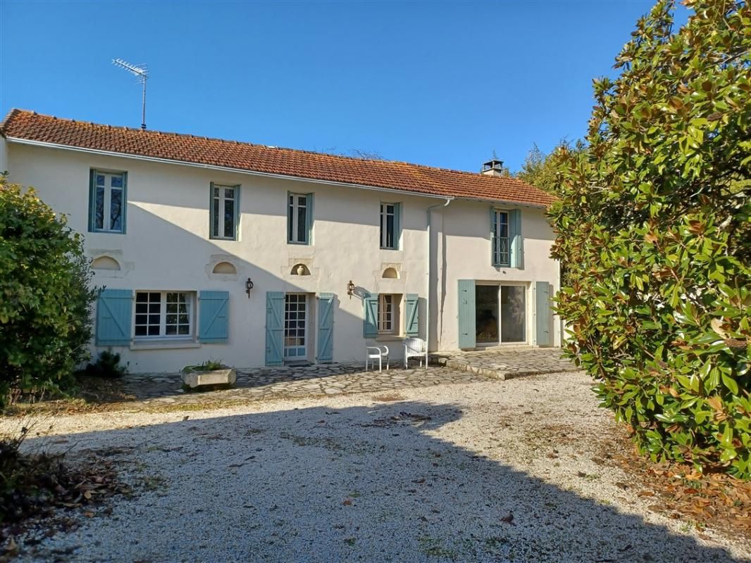 Maison Saint Palais Sur Mer 5 pièce(s) 200 m2
