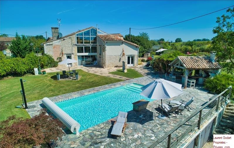 Maison de 376m² - 5 chambres - piscine, spa, chai et verger