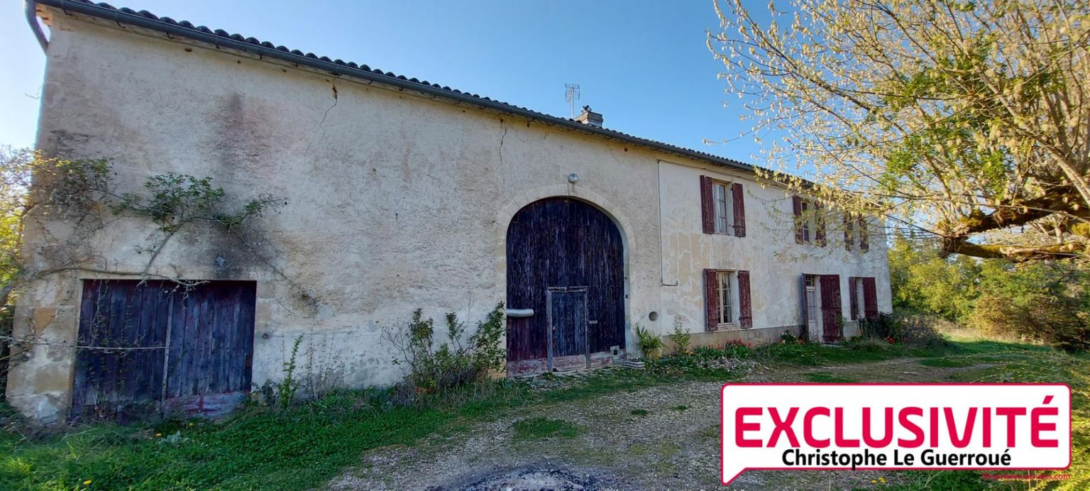 Ferme à rénover sur deux hectares à cinq minutes de Langon dans le village de Le Pian sur Garonne