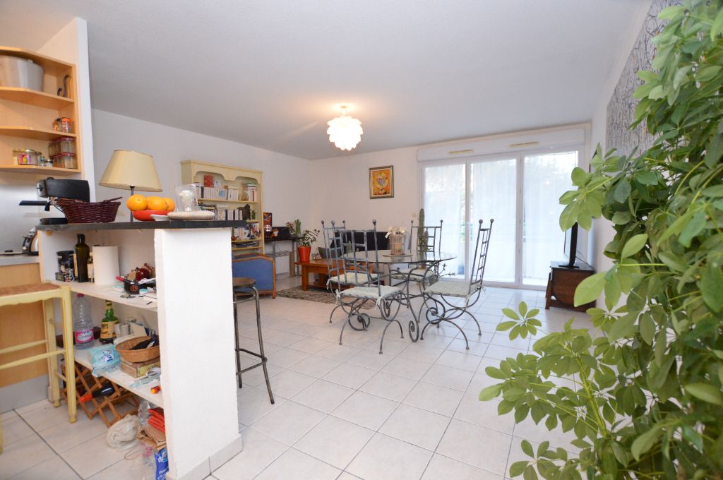 Appartement T3 Duplex de 61,71m² Carrez avec terrasse et un box en sous-sol