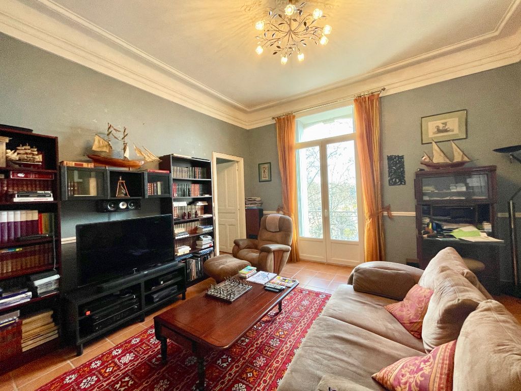 Appartement Haussmannien 6 pièces 135 m² - Béziers - 230 000 euros