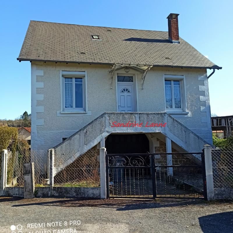 19520 MANSAC: Maison de bourg , prix 99 000 euros