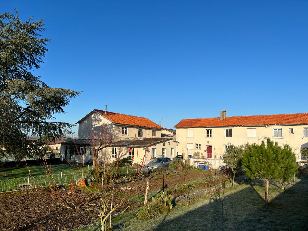 Maison 8 pièce(s) 222 m2