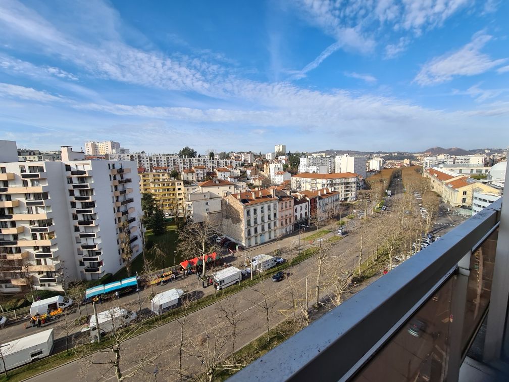 Appartement avec balcon et ascenseur Saint Etienne 2 pièce(s) 44 m2