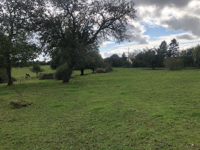 situé dans un village Proche Gisors Terrain à Bâtir de 1168 m²