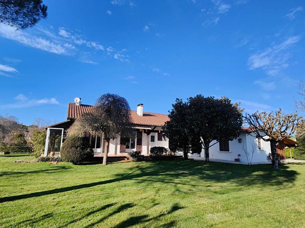 Maison Agonac 8 pièce(s) 150 m2