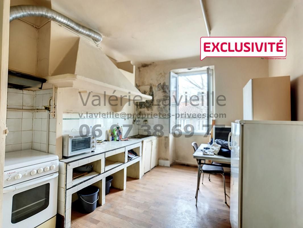 Marseille (13011) - SAINT MARCEL - Exclusivité - APPARTEMENT T2 à rénover entièrement