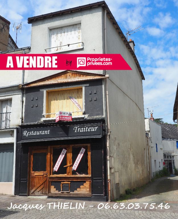 IMMEUBLE AVEC TRAVAUX