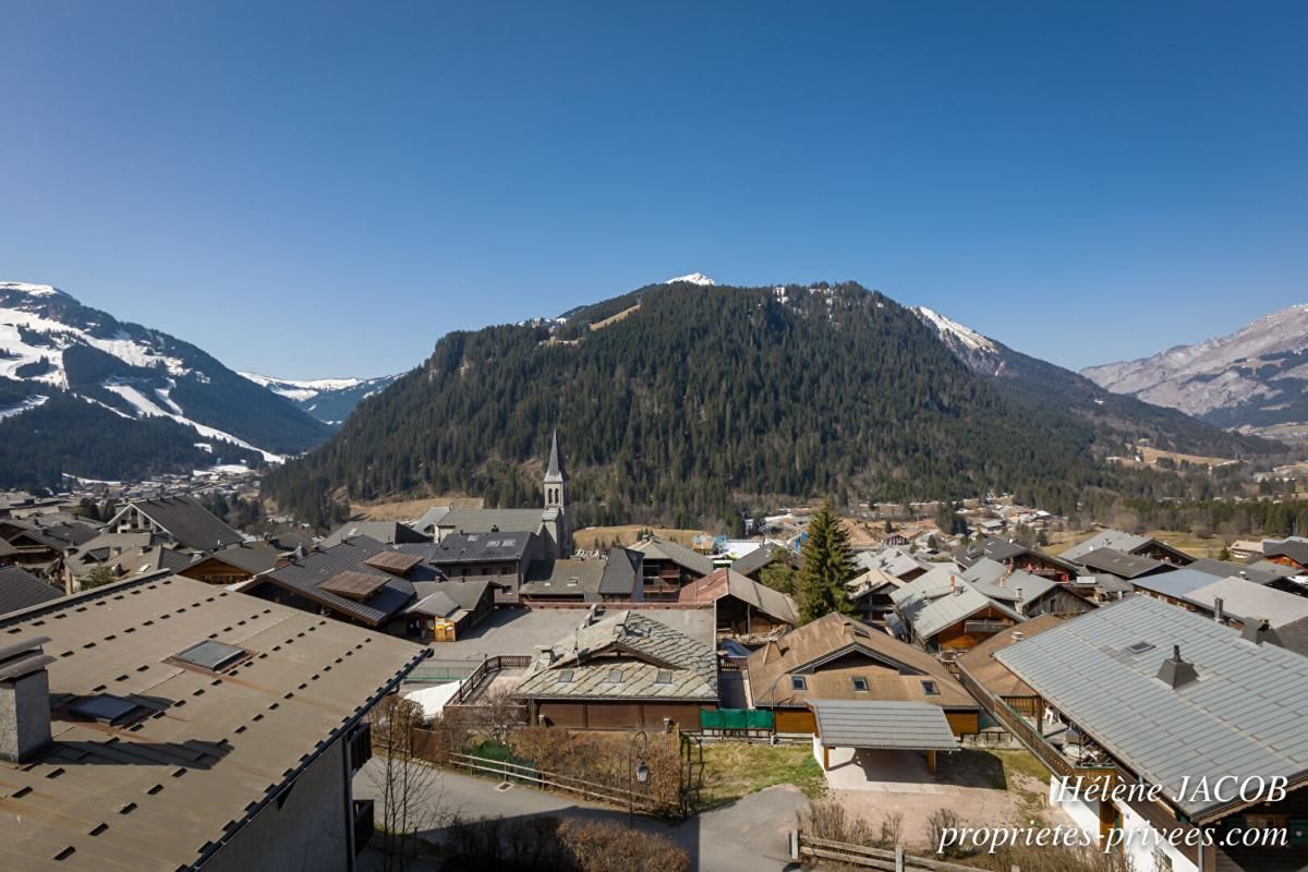 CHATEL centre ville T2/3 vendu équipé et meublé, belle situation