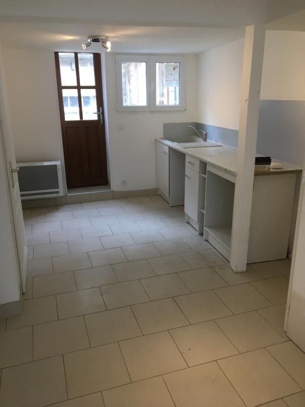 Maison Château - Porcien 3 pièces , 2 chambres 60 m2 environ