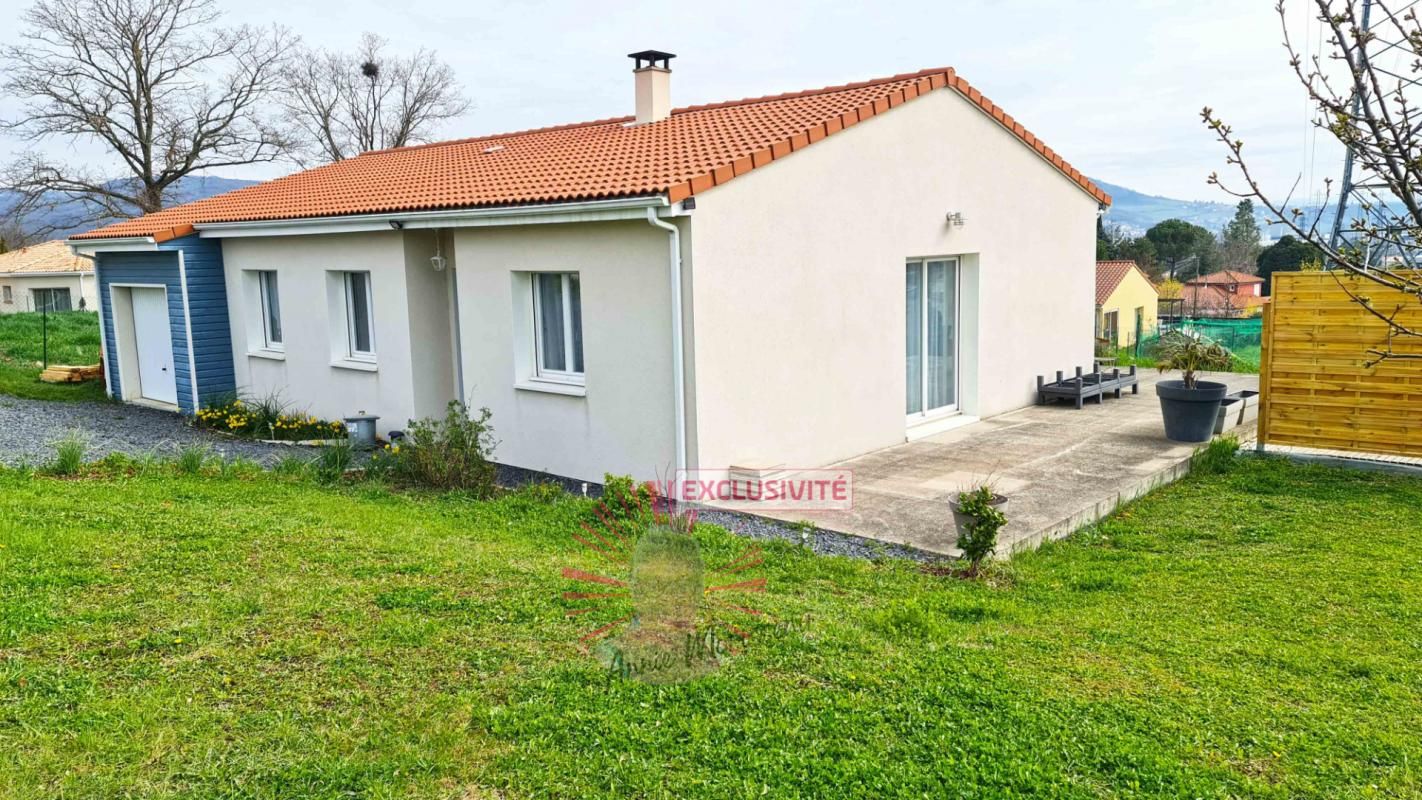 Maison plain-pied récente, 4 chambres, 94 m², avec grand jardin et garage