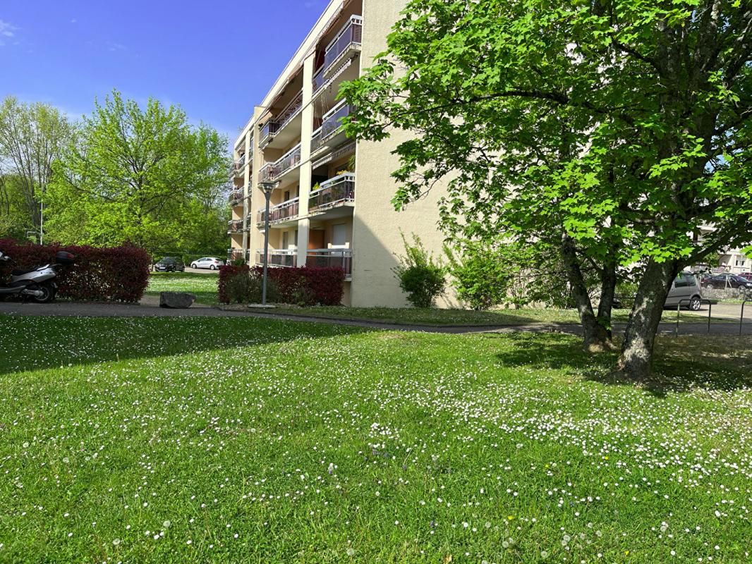 Appartement Péronnas 4 pièce(s) 107 m2