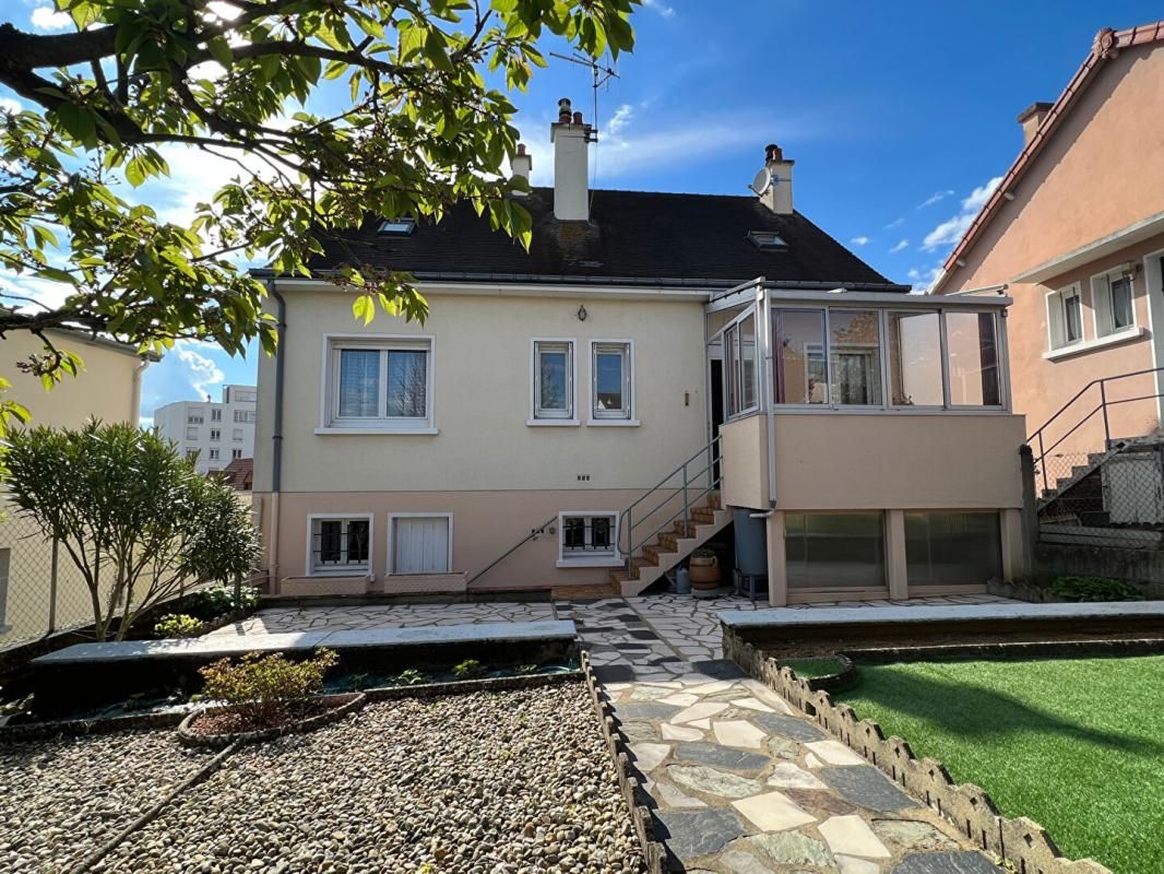 Maison - Le Mans - BOLLEE - 5 pièce(s) - 104 m²