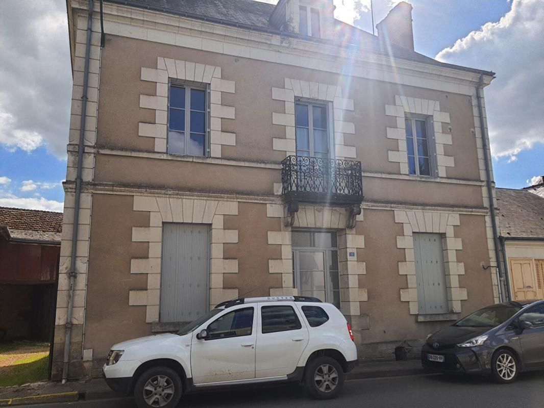 Maison Orbigny 4 pièce(s) 1240 m2