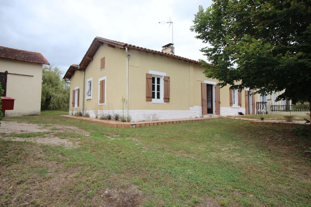 Maison de campagne 5 pièces, 100 m², 2 chambres, dépendances, 1662m² de terrain