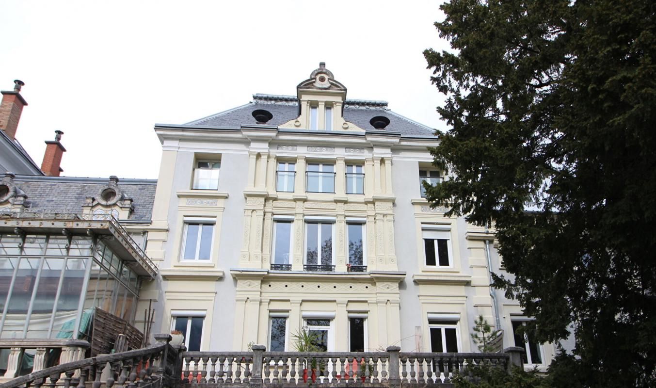 Appartement dans Château - Saint Egrève 4 pièces 79 m² - 249 000 Euros -