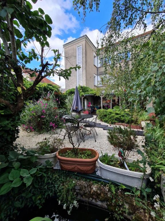 Maison Châtellerault 5 Chambres 183 M² habitables