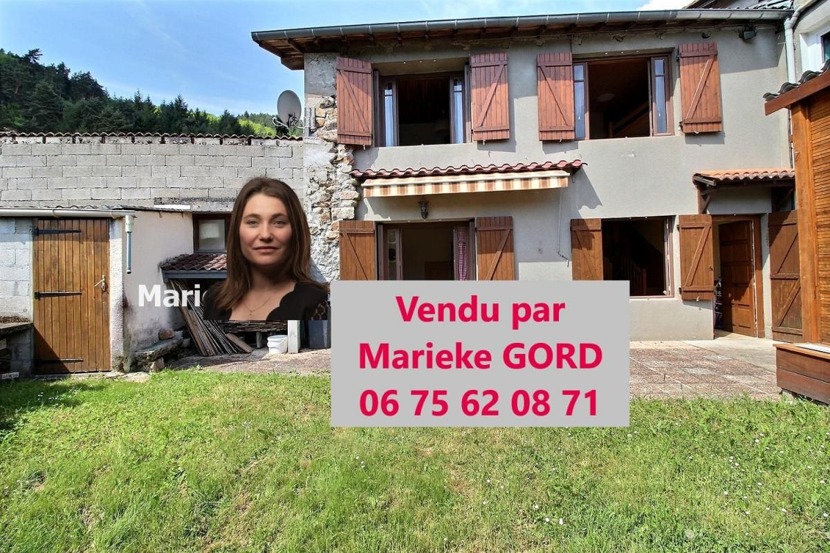 Beauzac petite maison de campagne 60 m2 , 2 chambres et 80 m ² de jardin