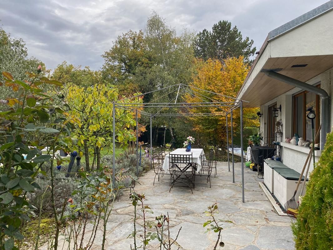 Maison d'architecte Veigy Foncenex 7 pièce(s) 155 m2