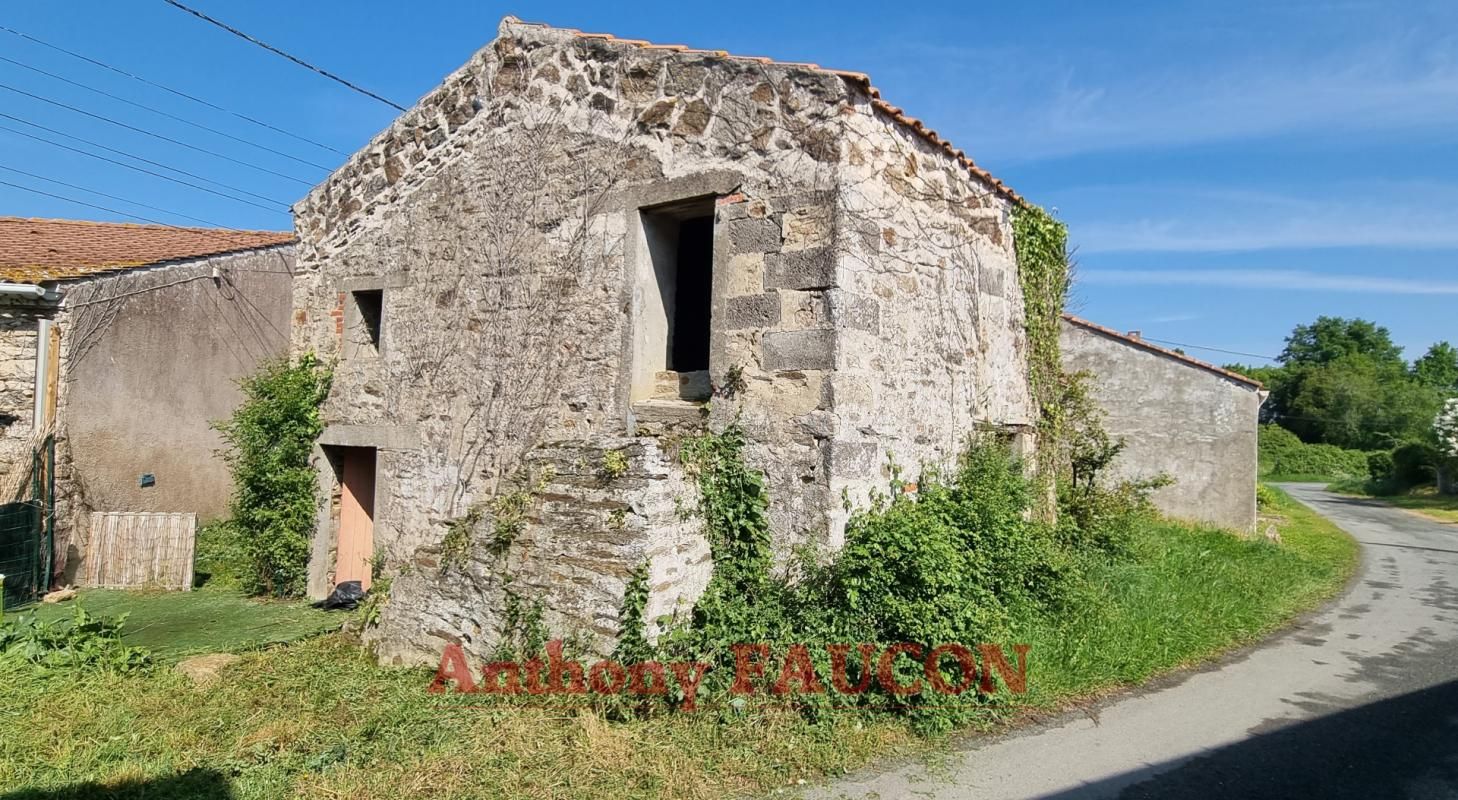 Maison Saint Florent Des Bois 2 pièce(s) 67 m2