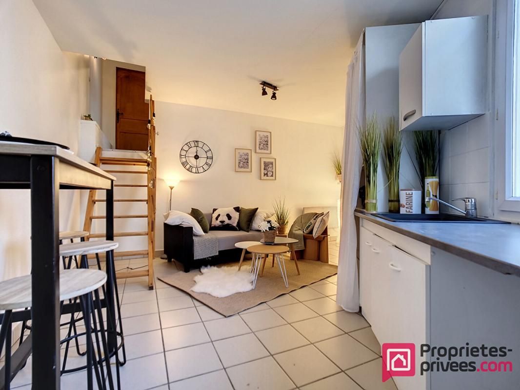 CLERMONT 60600 - Appartement F2 en centre ville