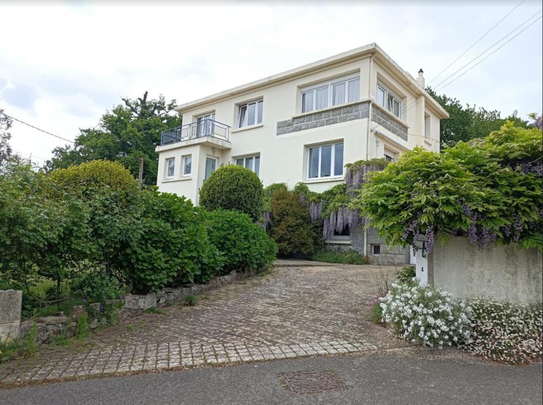 29900 Concarneau Hôtel particulier vue mer 195 m²  Viager occupé 1 tête 90 ans