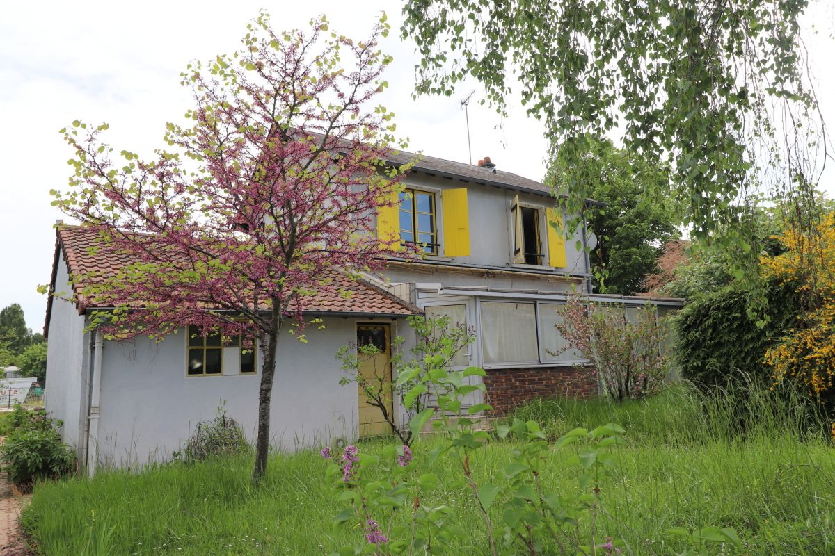 Maison Sauvigny Les Bois 5 pièce(s) 99 m2