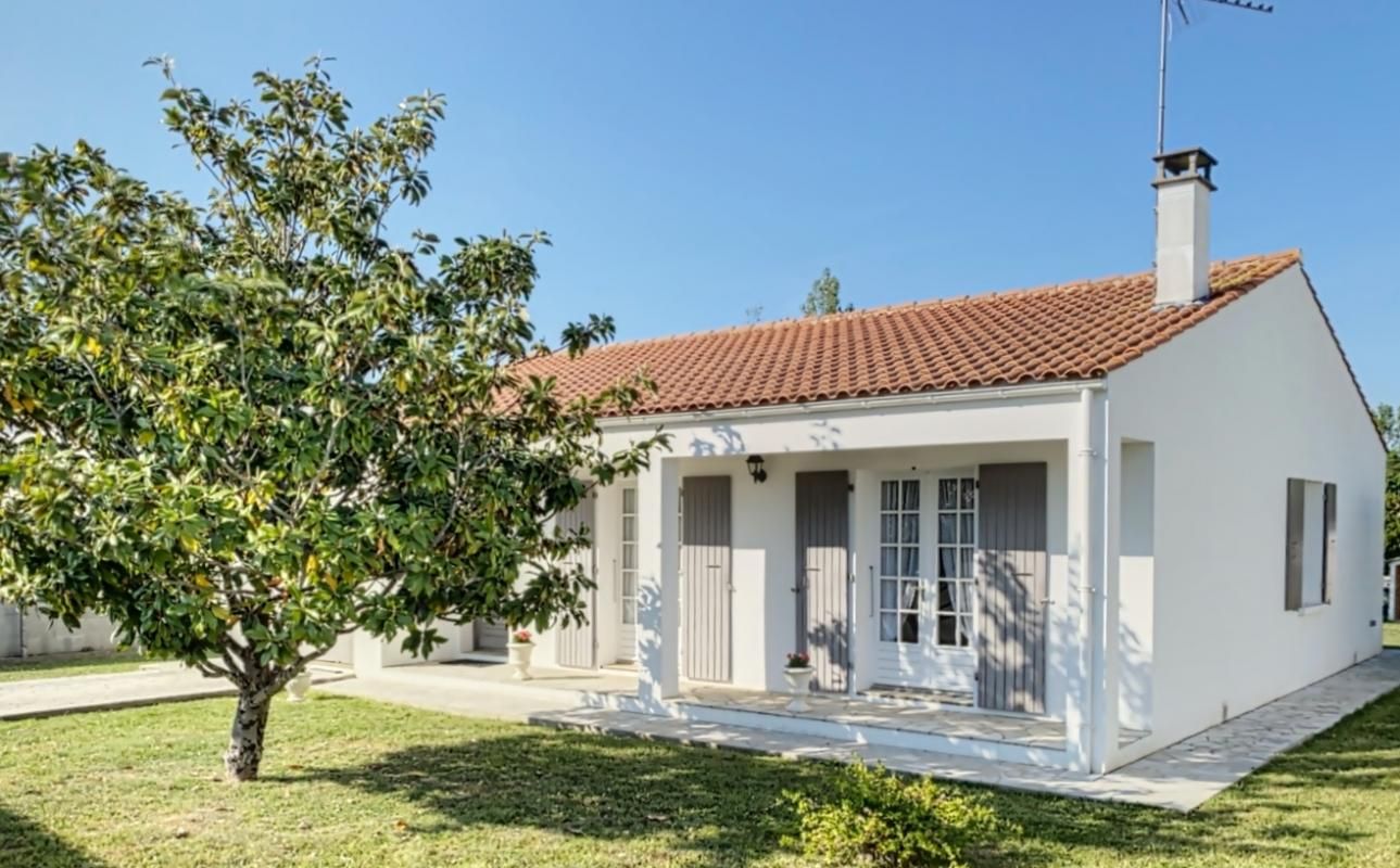 17480 -Maison 93 m²  5 Pièce(s)-Le Château d'Oléron-Charente Maritime -