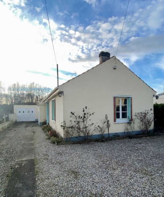 Maison 56 m2, dépendances, garage, terrain 1005 m2