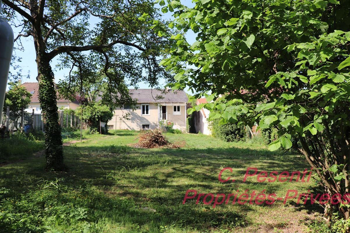 Maison Saint Thibault Des Vignes 5 pièce(s) 97 m2 sur un terrain de 1600m²