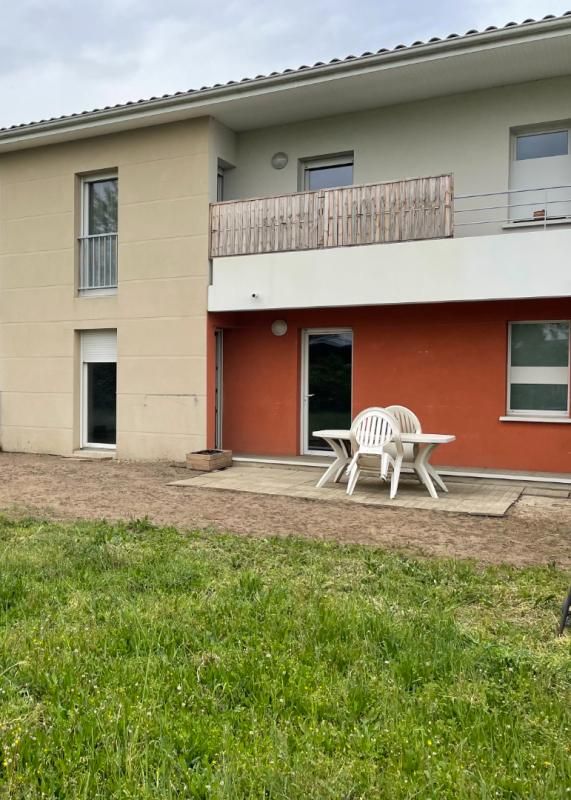 T2 AVEC GRAND JARDIN