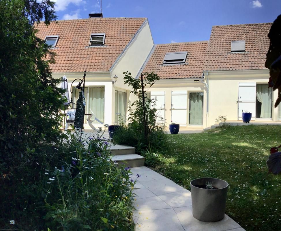 (95450) VIGNY - Belle Maison contemporaine - 7 pièce(s) 200 m2 - jardin de 878 m2