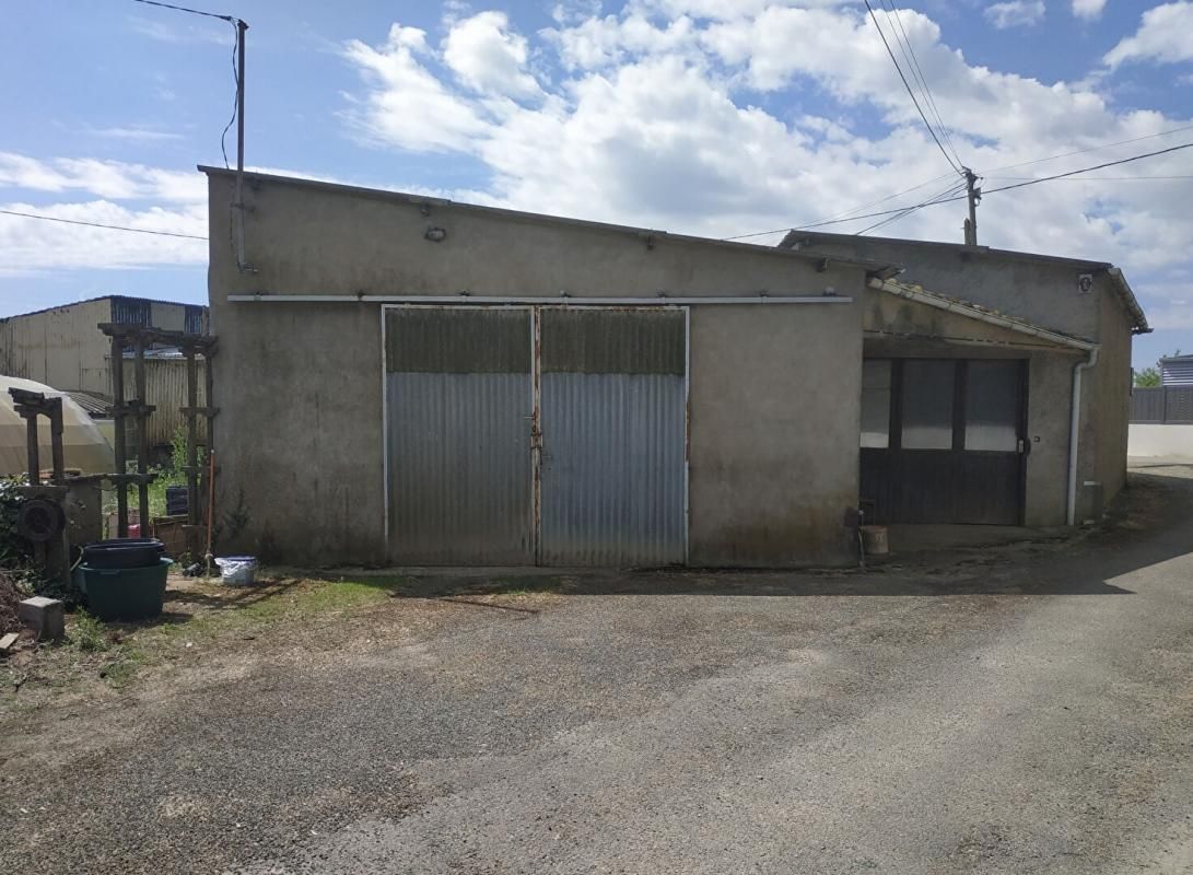 Garage / Local de stockage 100 m2, La Chapelle Basse Mer (44450)