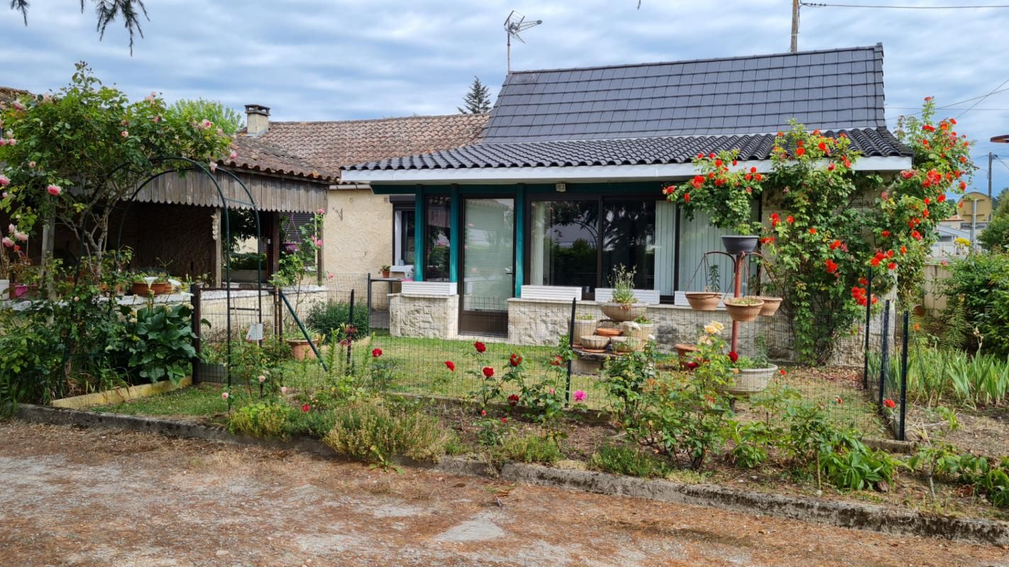 24100 Bergerac Maison plain pied 136 m2 sur parcelle 1088 m²