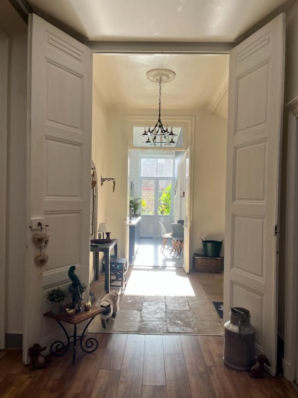 Maison 13 pièce(s) 429 m2