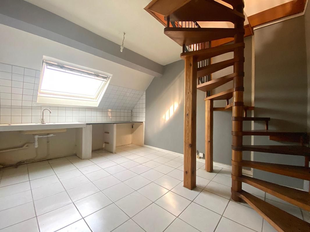 EXCLUSIVITE REIMS 51100 - Appartement DuplexT1 Bis - 74.990 - 24 m2 Carrez