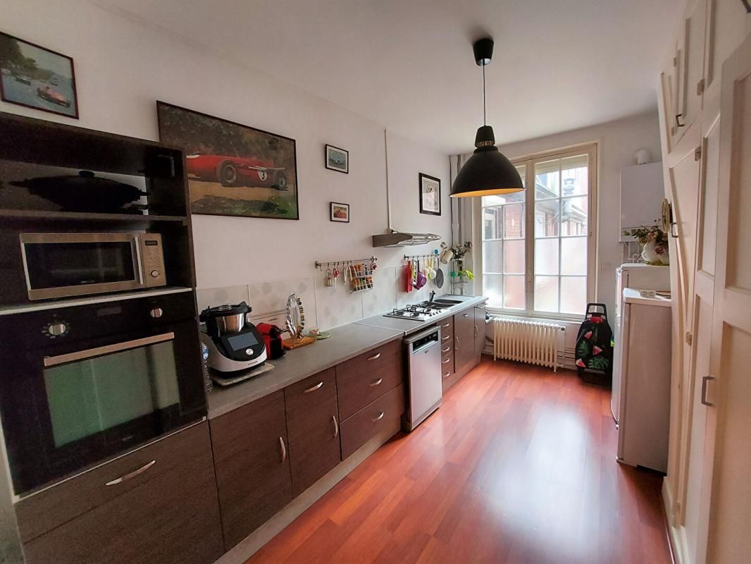 Appartement place de l'hôtel de ville Saint Quentin 3/4 pièce(s) 88 m2