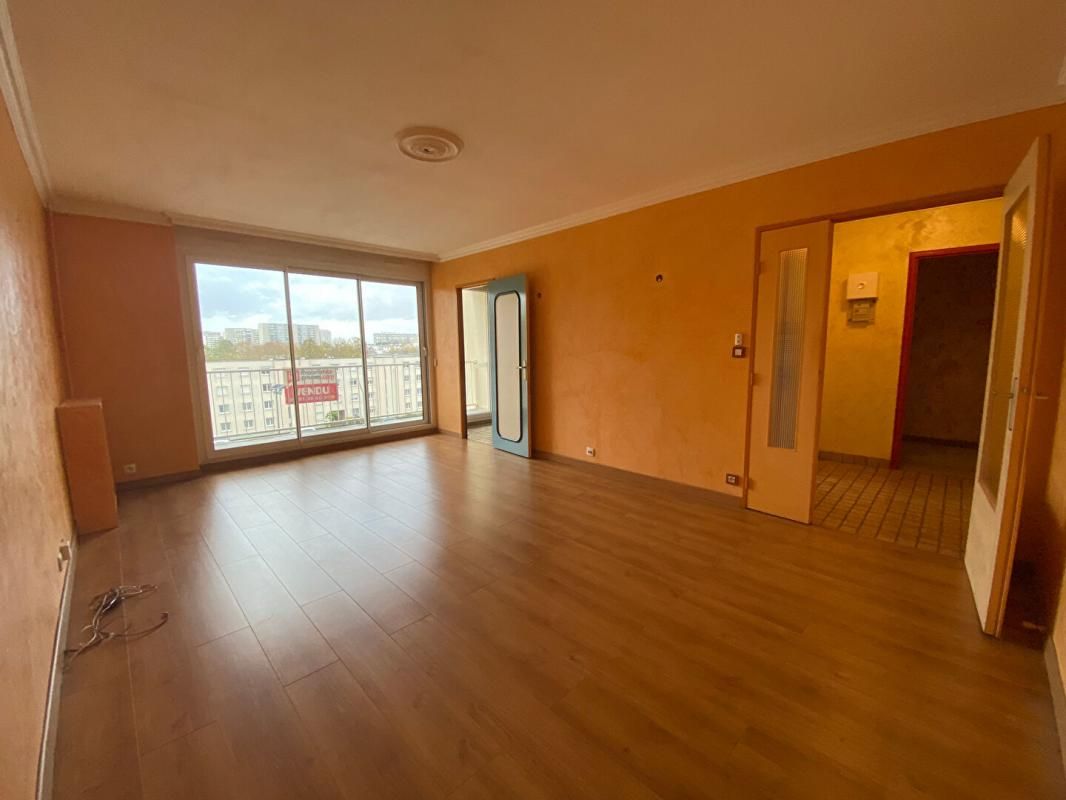 Appartement Rennes T4 avec ascenseur et balcon proche métro Italie