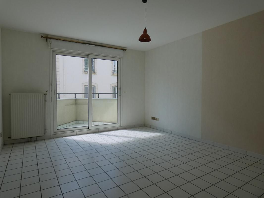 Appartement Chalon Sur Saone 2 pièce(s) 53.25 m2 + garage + cave