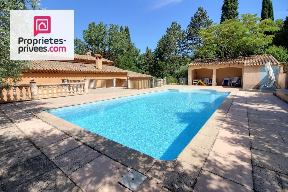 Villa Salernes 6 pièces 182 m2 sur 2800 m²