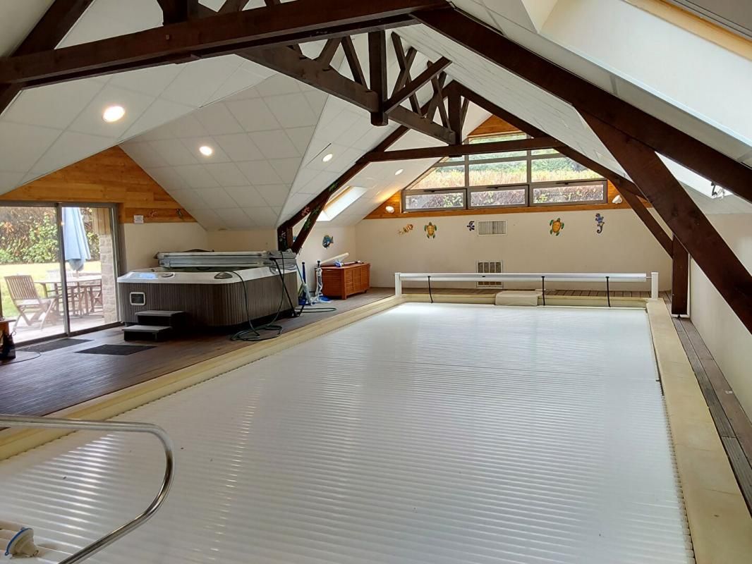 Manoir avec gites piscine et tennis Glomel 13 pièce(s) 424 m2