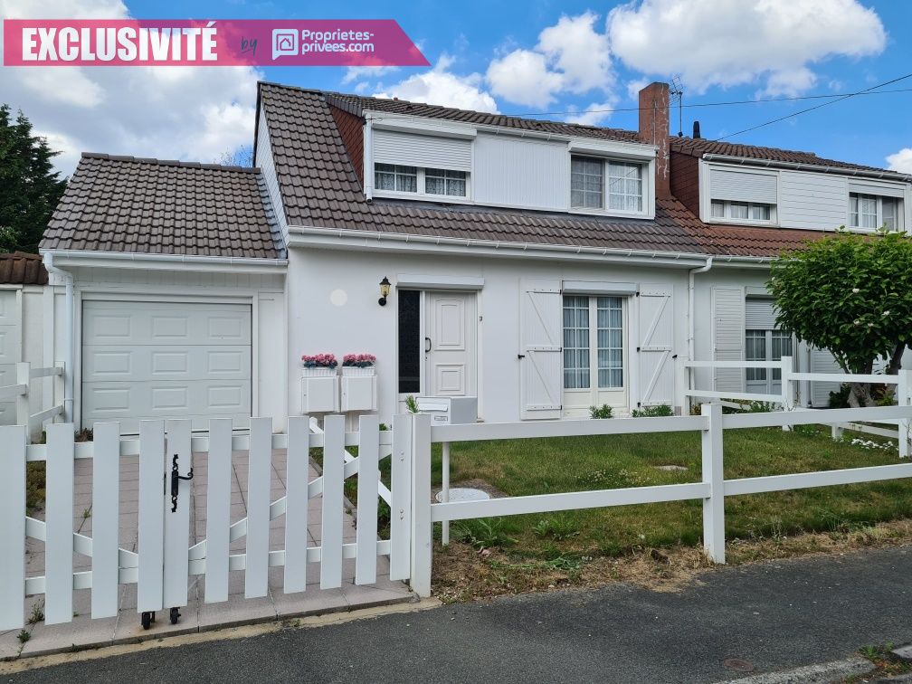 Leers secteur calme, Maison de lotissement de 110 m2, semi individuelle, avec 3 chambres, jardin et garage