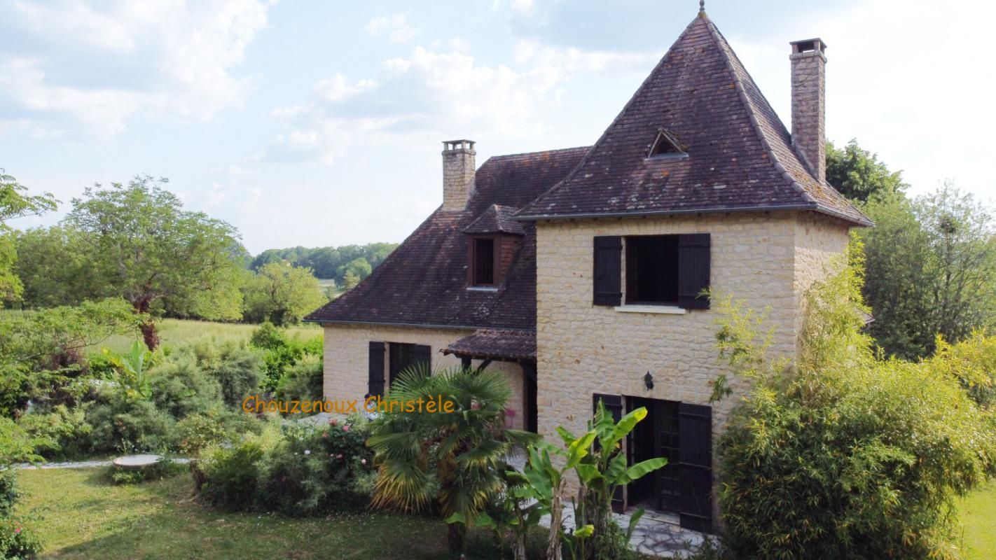 24330 Milhac d'Auberoche : maison Périgourdine