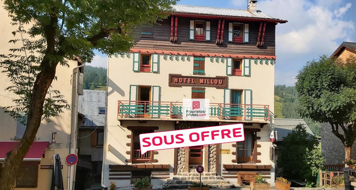 Maison de village sur 4 niveaux - Beuil