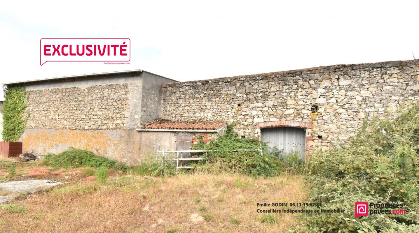 Grange Saint Pierre Des Echaubrogne 350 m2