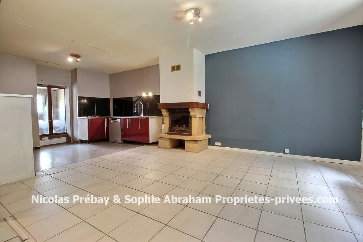 Maison 4 pièces avec dépendance et cour